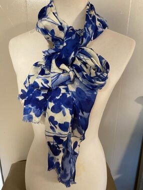 Blue and White Floral Print Rectangular Wrap around Scarf